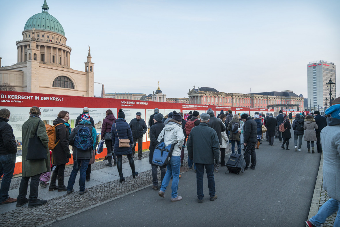 Bauzaun-Ausstellung in Potsdam