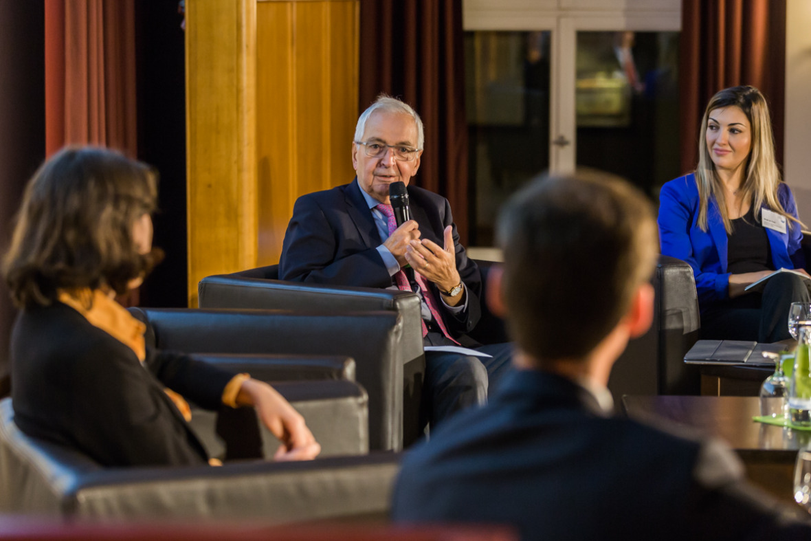 The panelists: Mark Lawrence, Sabine Gabrysch, Klaus Töpfer and Nicole de Paula